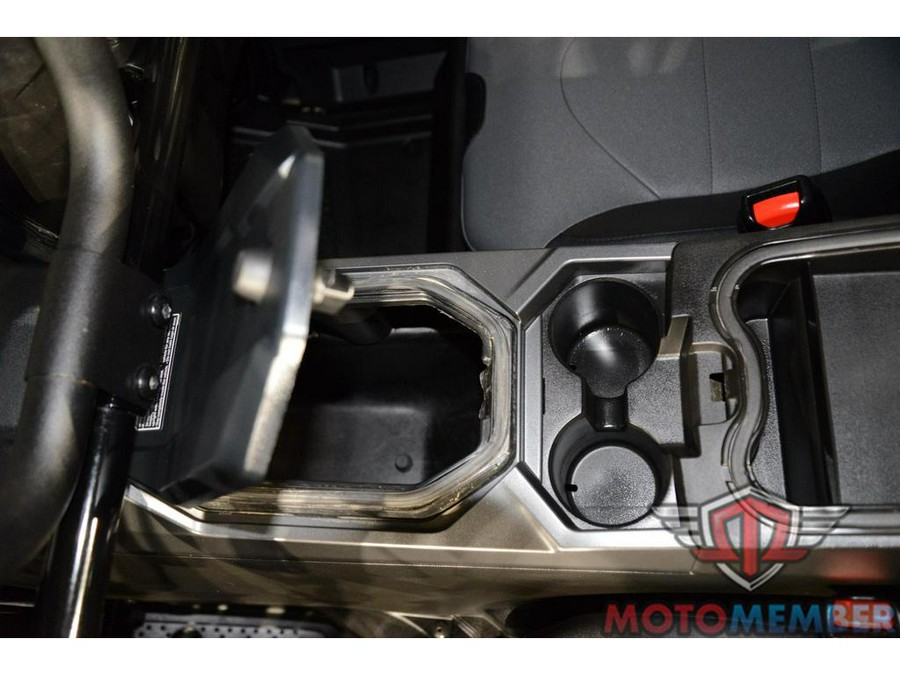 2025 Yamaha Wolverine RMAX4 1000 XT-R