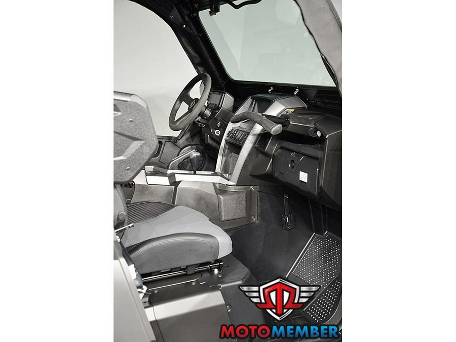 2025 Yamaha Wolverine RMAX4 1000 XT-R