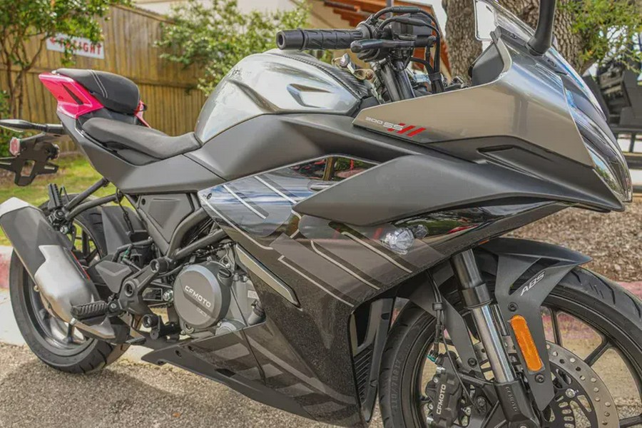 2026 CFMOTO 300SS