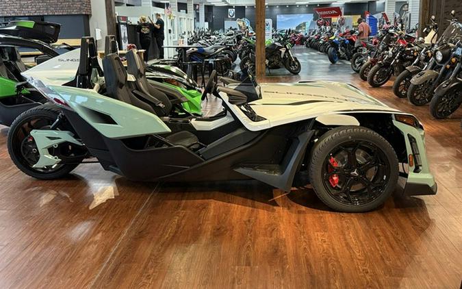 2026 Polaris Slingshot SL Autodrive Sunburst Orange