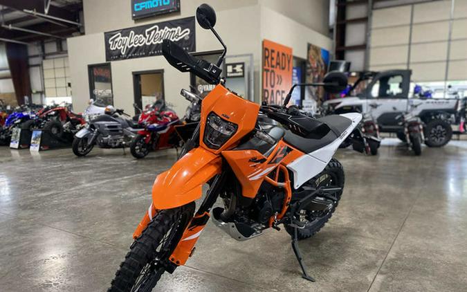2025 KTM Enduro 390 R