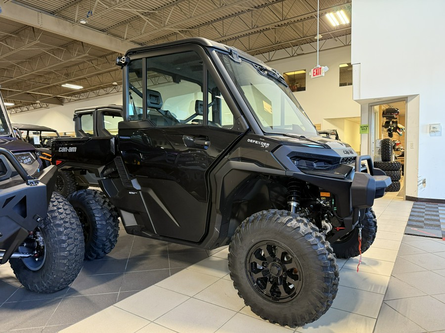 2026 Can-Am Defender XT CAB HD11