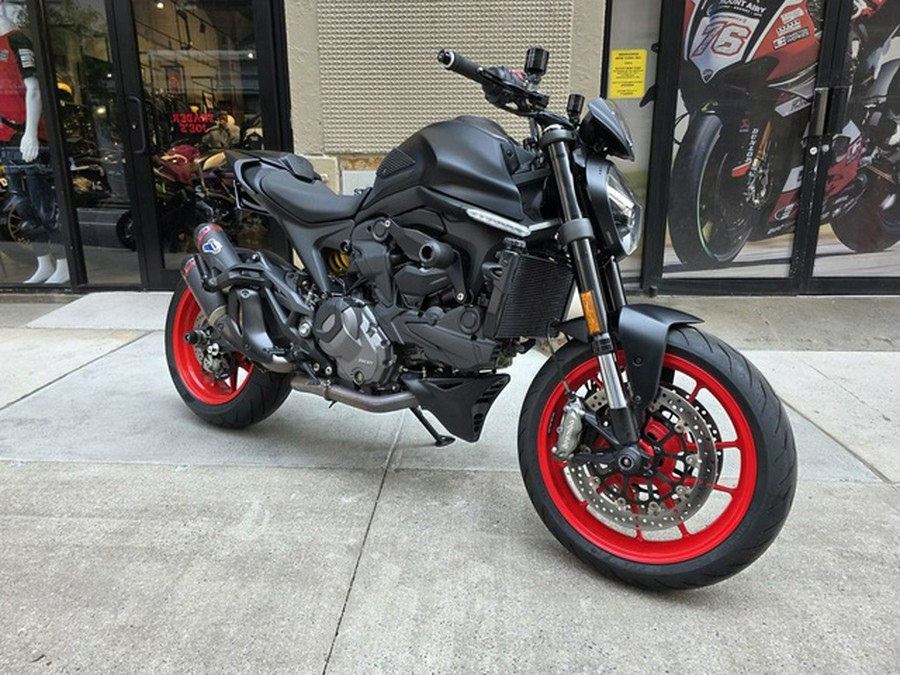 2024 Ducati Monster Plus Aviator Grey