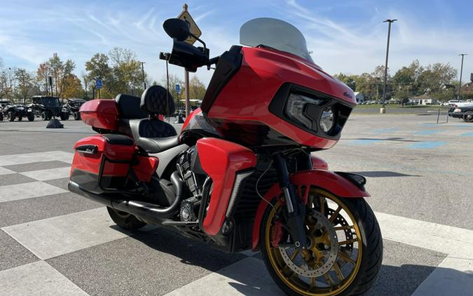 2023 Indian Challenger Dark Horse
