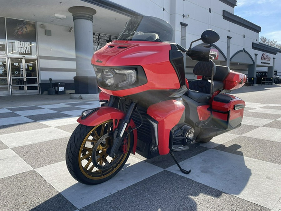 2023 Indian Challenger Dark Horse