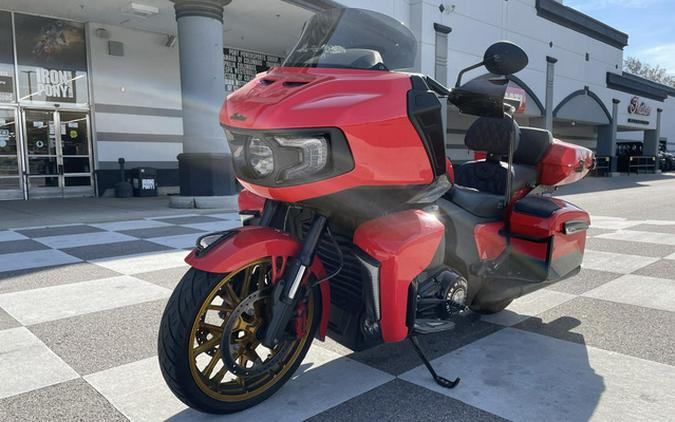2023 Indian Challenger Dark Horse