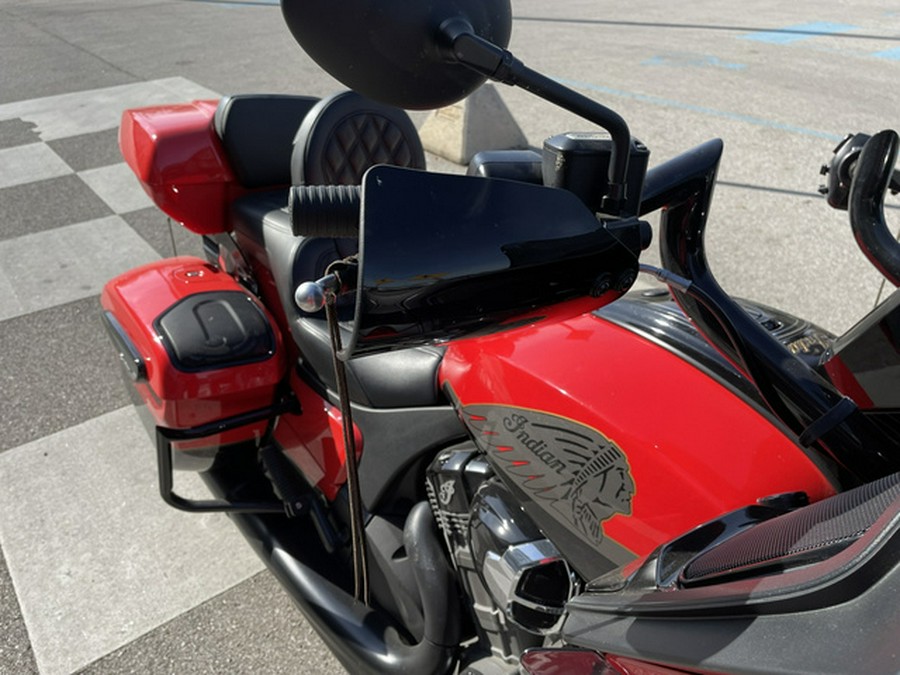 2023 Indian Challenger Dark Horse