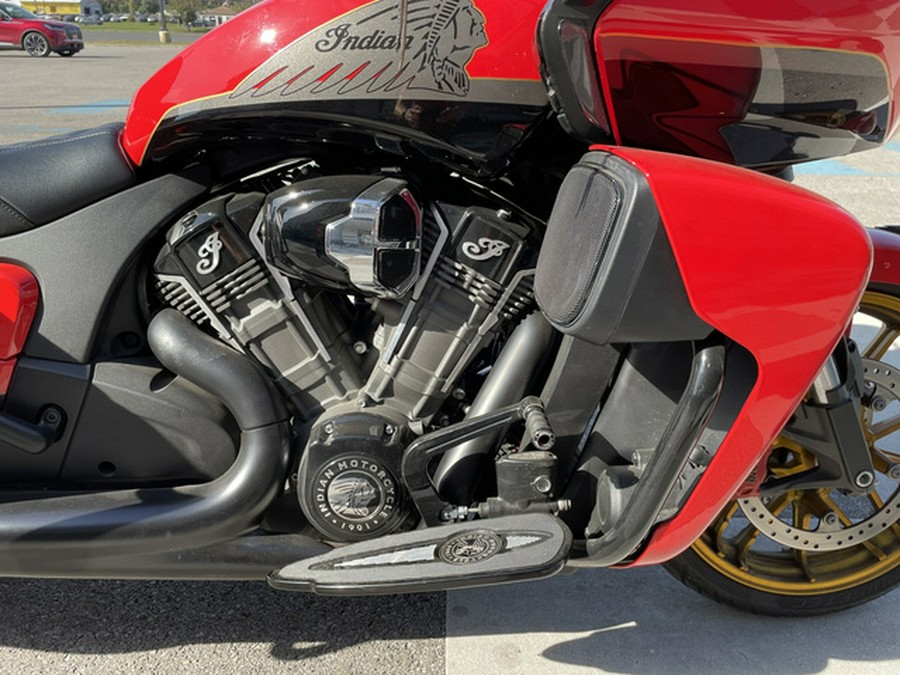 2023 Indian Challenger Dark Horse