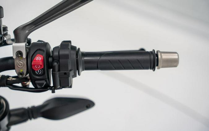 2025 Ducati Streetfighter V4 Ducati Red V4 S Ducati Red