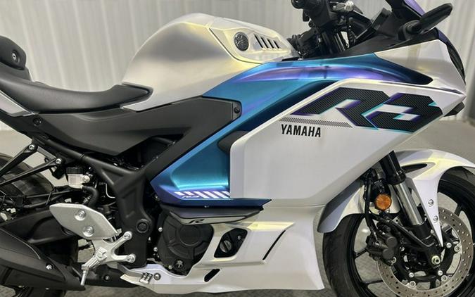 2025 Yamaha YZF-R3 R3