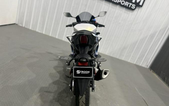 2025 Yamaha YZF-R3 R3