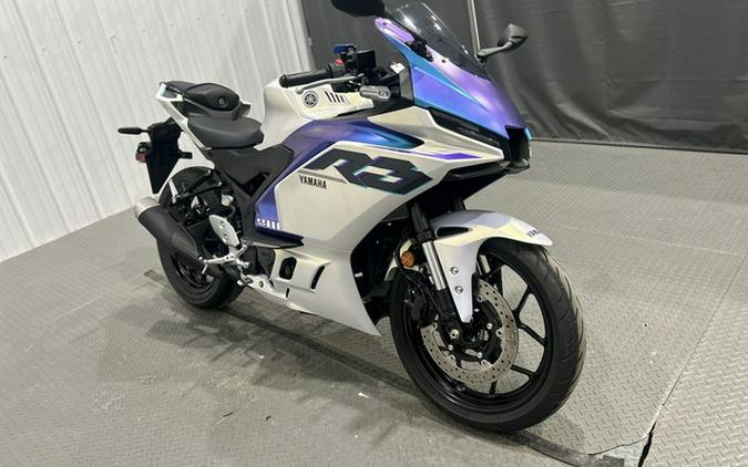 2025 Yamaha YZF-R3 R3