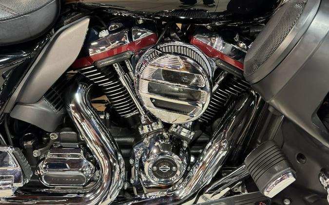 2019 Harley-Davidson® CVO™ Limited Auburn Sunglo & Black Hole with Rich Bourbon FLHTKSE