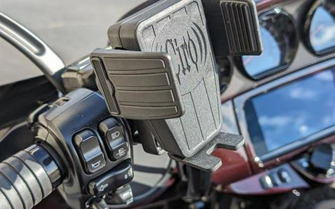 2019 Harley-Davidson CVO™ Street Glide®