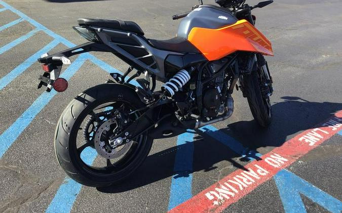 2024 KTM 250 Duke