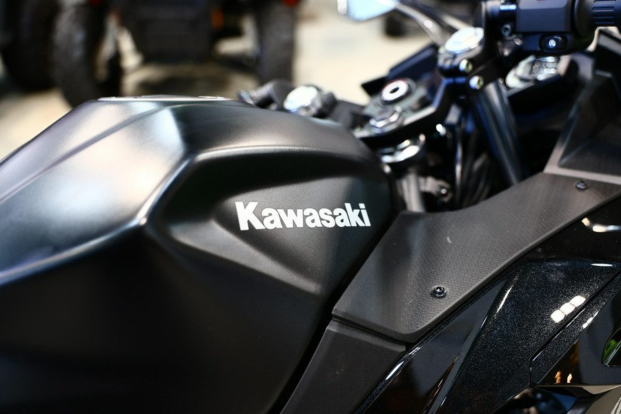 2026 Kawasaki Ninja 500 Metallic Flat Spark BlackMetallic Spark Black