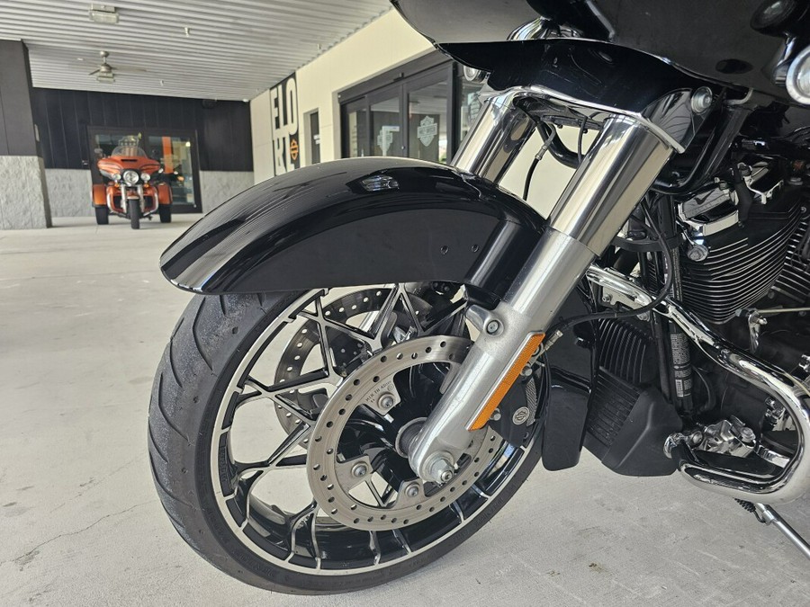 2022 Harley-Davidson® Road Glide® Special