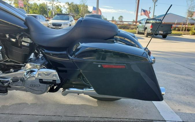2022 Harley-Davidson® Road Glide® Special