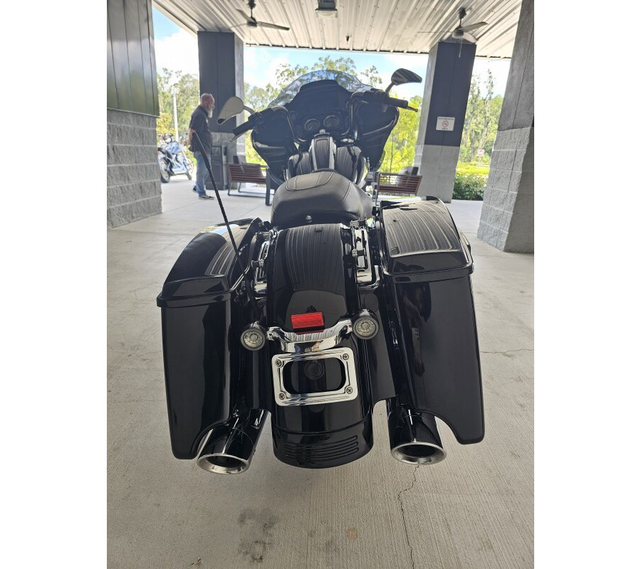 2022 Harley-Davidson® Road Glide® Special