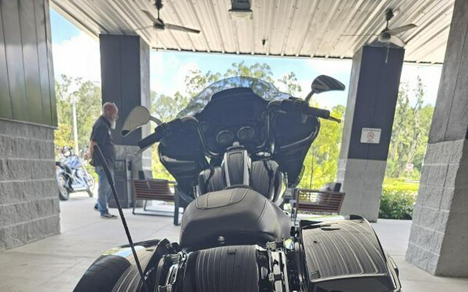 2022 Harley-Davidson® Road Glide® Special