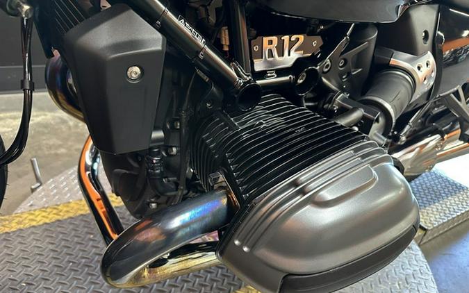 2024 BMW R 12 Aventurin Red Metallic