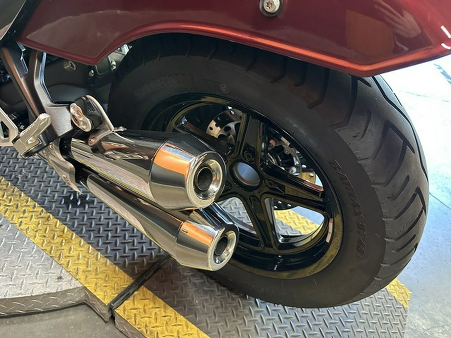 2024 BMW R 12 Aventurin Red Metallic