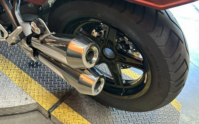 2024 BMW R 12 Aventurin Red Metallic