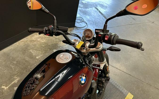 2024 BMW R 12 Aventurin Red Metallic