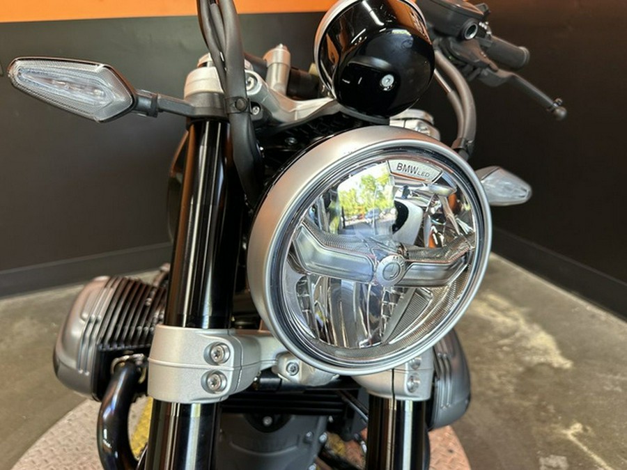 2024 BMW R 12 Aventurin Red Metallic