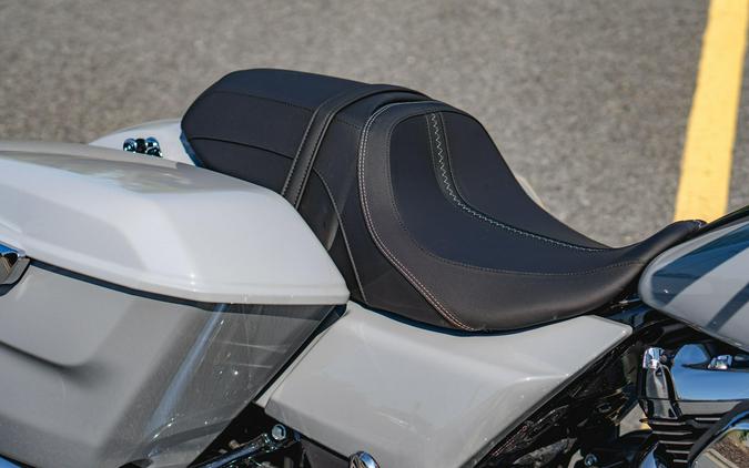 FLHX 2024 Street Glide®