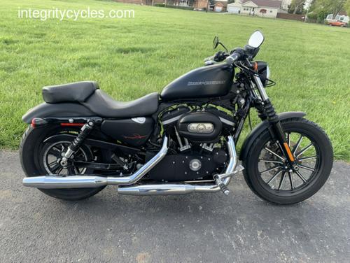 2011 Harley-Davidson® XL883N - Sportster® Iron 883™