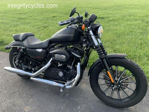 2011 Harley-Davidson® XL883N - Sportster® Iron 883™