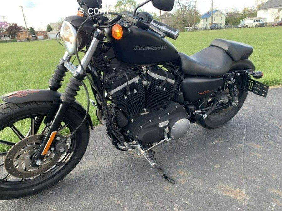 2011 Harley-Davidson® XL883N - Sportster® Iron 883™