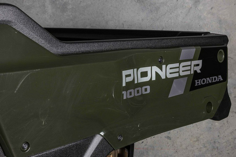 2025 Honda Pioneer 1000-6 Deluxe Crew