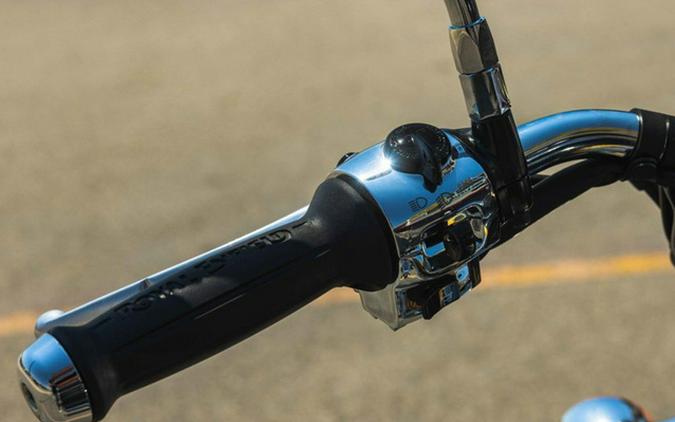 2026 Royal Enfield Classic 650 Black Chrome