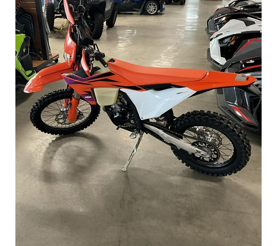 2024 KTM 350 XW-F