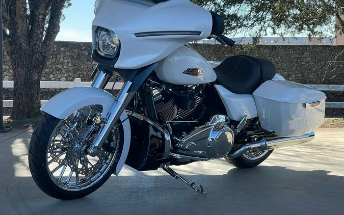 2024 Harley-Davidson® FLHX - Street Glide®