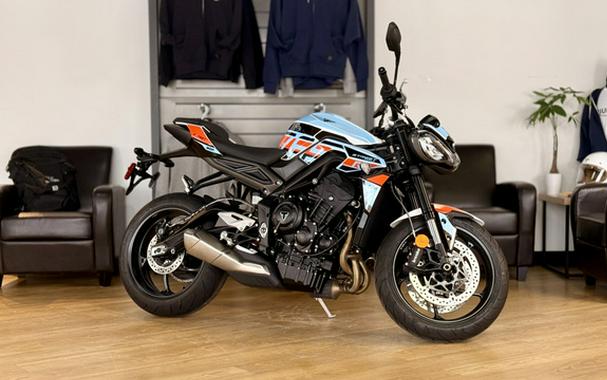 2025 Triumph Street Triple 765 R