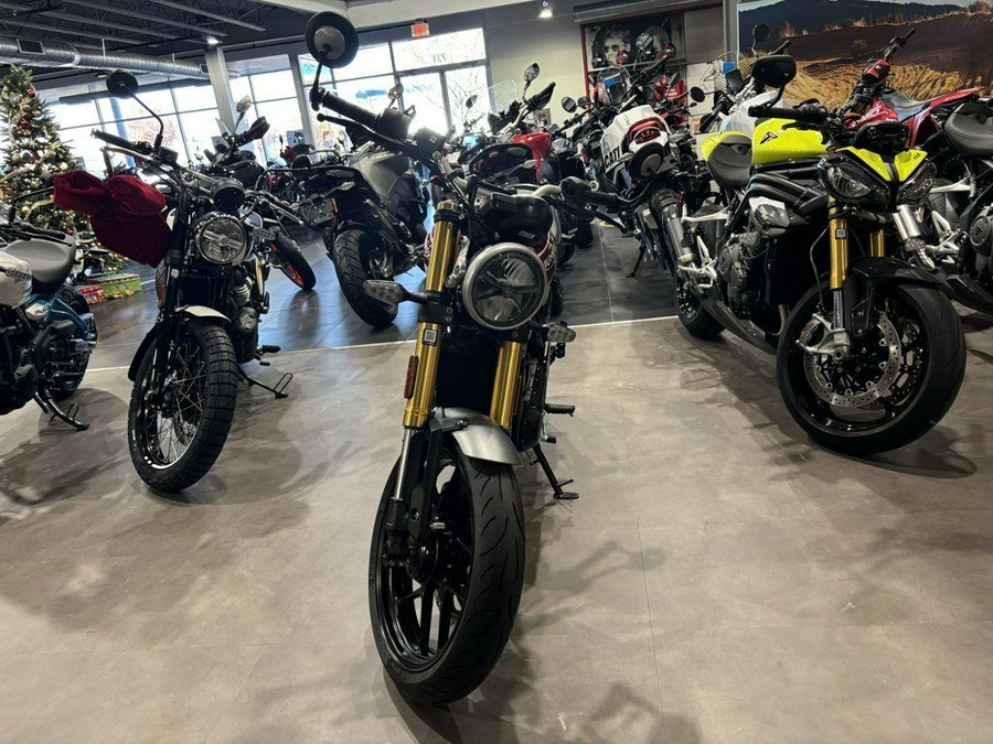 2024 Triumph Speed 400 Carnival Red / Phantom Black