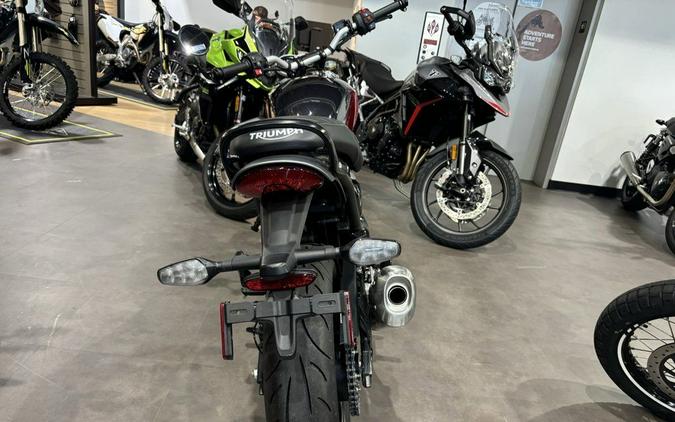 2024 Triumph Speed 400 Carnival Red / Phantom Black