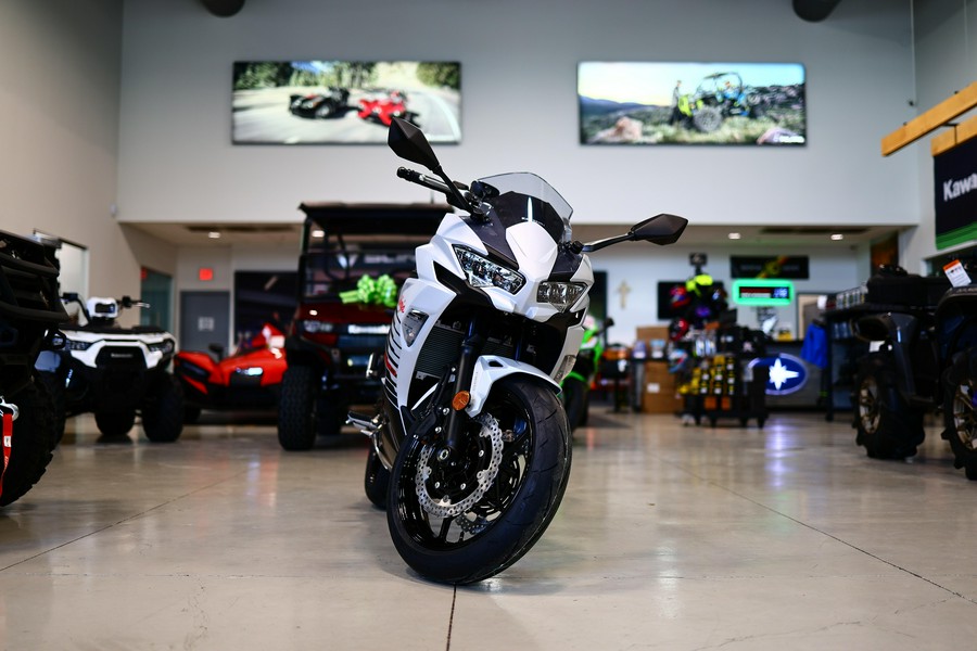 2026 Kawasaki NINJA 650 ABS Metallic Matte Whitish Silver Metallic Flat Spark Black