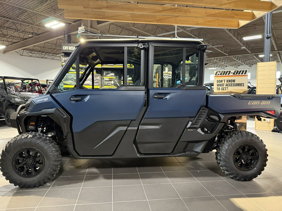 2026 Can-Am Defender MAX XT CAB HD11