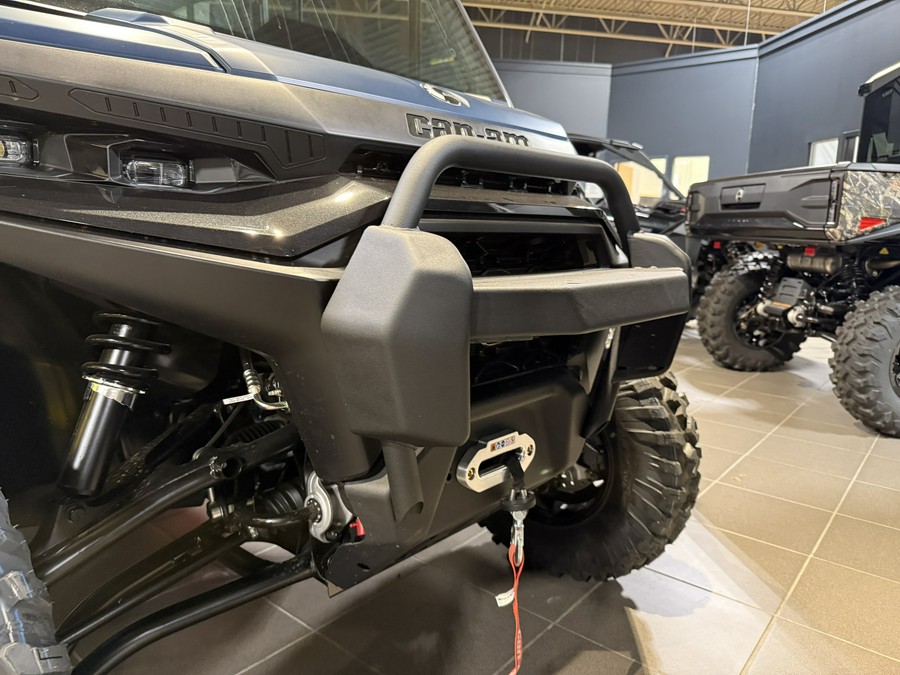 2026 Can-Am Defender MAX XT CAB HD11