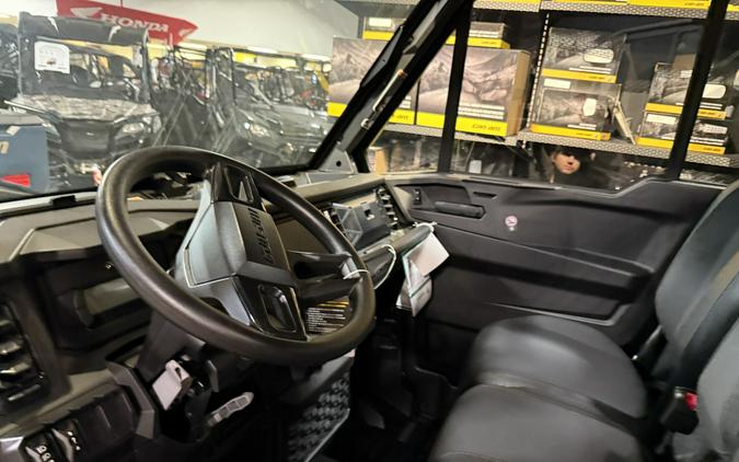 2026 Can-Am Defender MAX XT CAB HD11