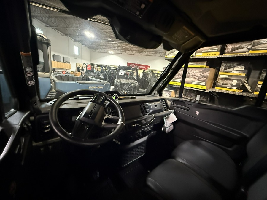 2026 Can-Am Defender MAX XT CAB HD11