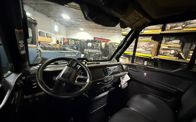 2026 Can-Am Defender MAX XT CAB HD11