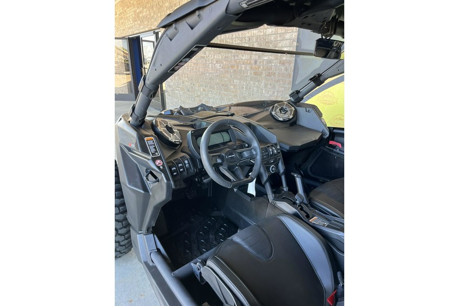2023 Can-Am Maverick X3 X ds TURBO RR 64