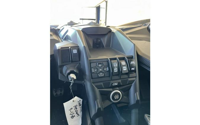 2023 Can-Am Maverick X3 X ds TURBO RR 64