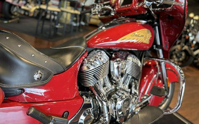 2018 Indian Motorcycle® Chieftain® Classic ABS Red