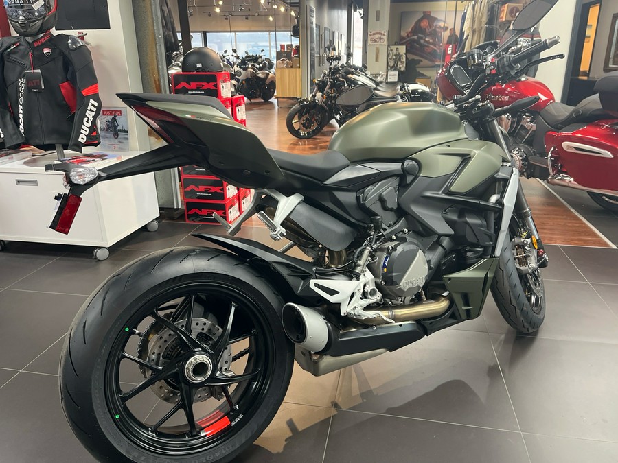 2024 Ducati Streetfighter V2